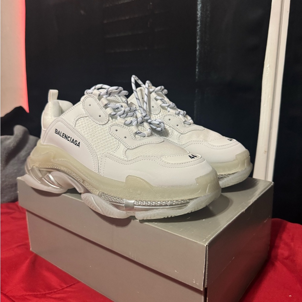 Balenciaga triple s
